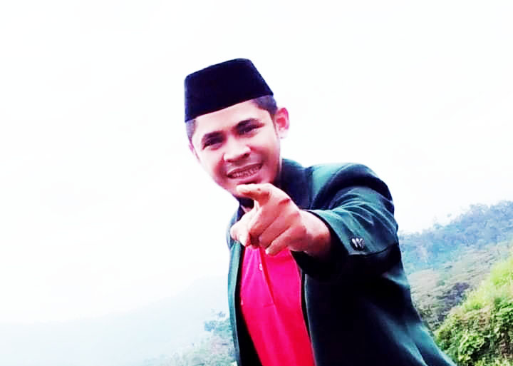 Kades Mangubi, Satriano S. Marhum